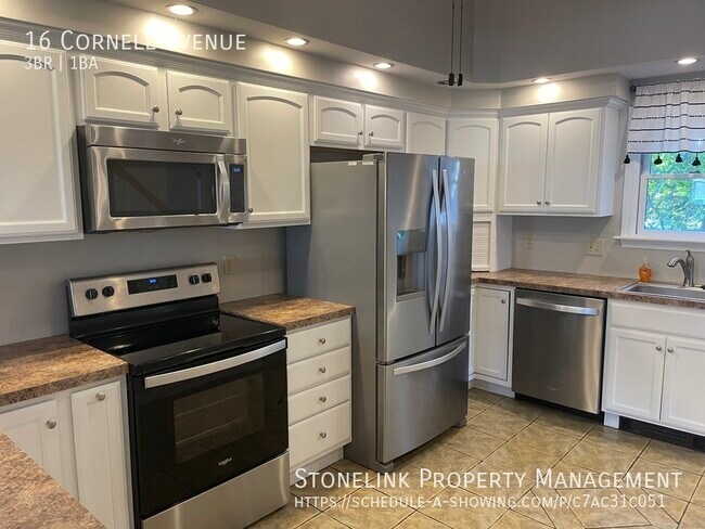 Foto del edificio - 16 Cornell Ave