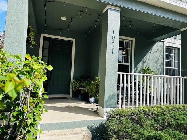 Building Photo - 10801 Spider Lily Dr