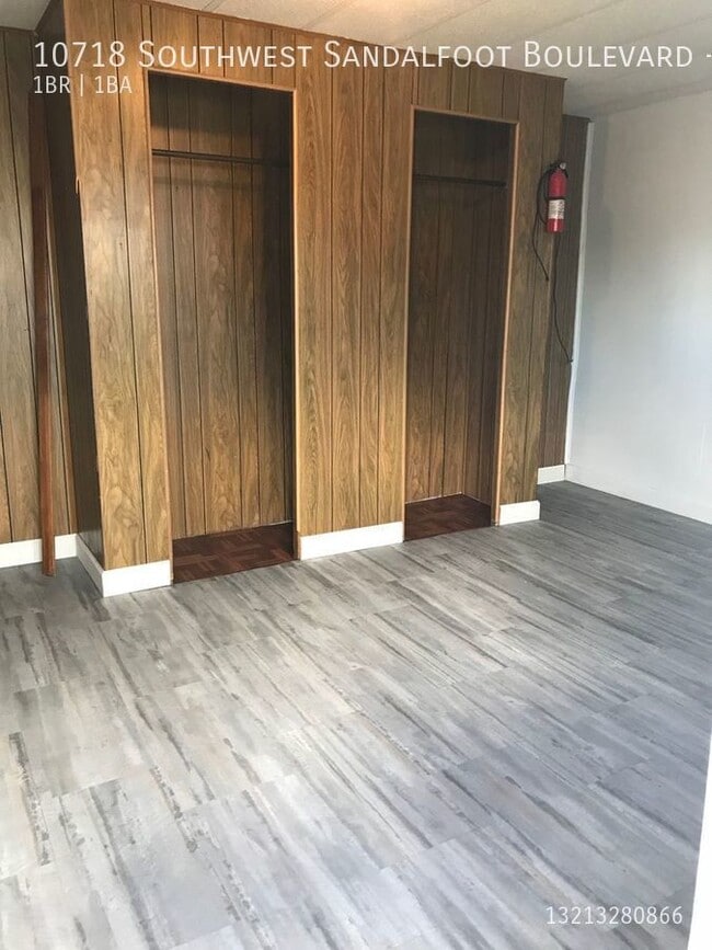 Foto del edificio - 10718 SW Sandalfoot Blvd