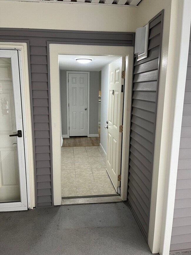 Foto del edificio - Charming 2BR Townhome in Virginia Beach
