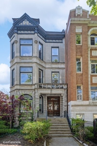 Foto del edificio - 821 W Oakdale Ave