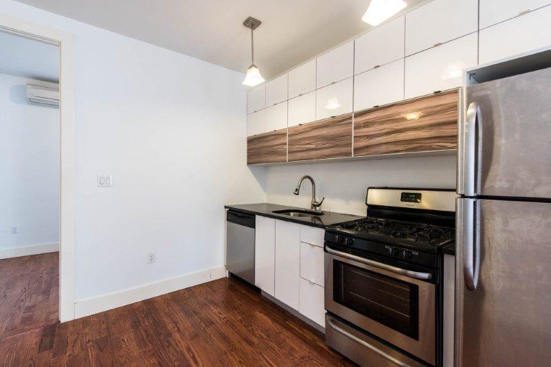 Foto principal - 92 S 4th St