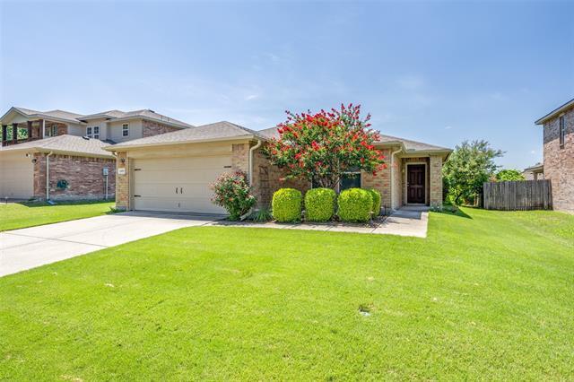 Foto del edificio - 2405 Emerald Ln