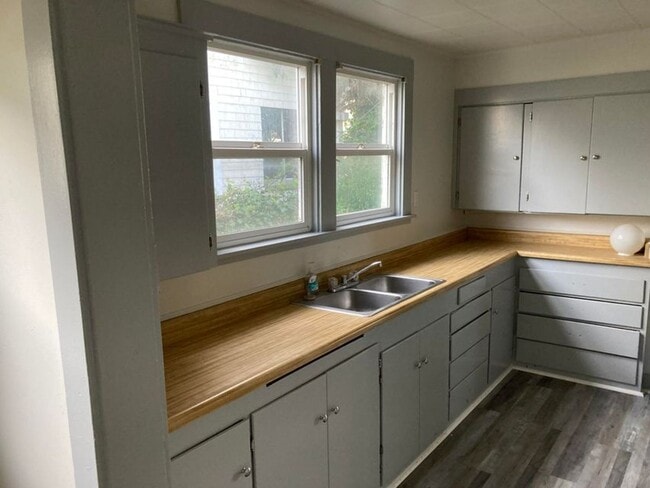 Building Photo - 19fiel