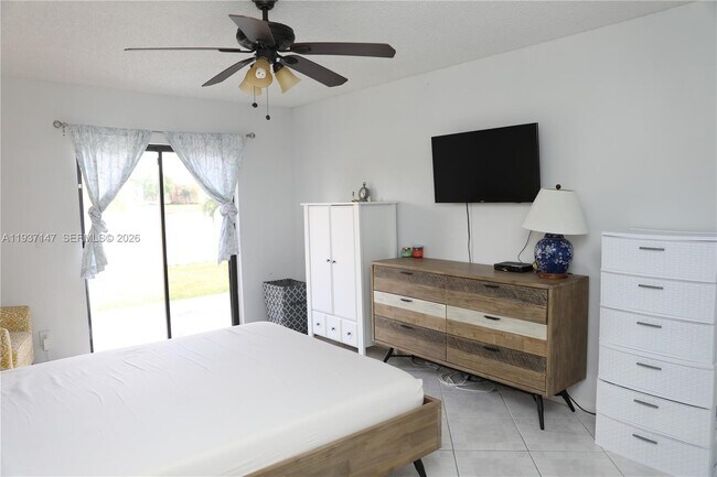 Foto del edificio - 1131 SW 109th Ave