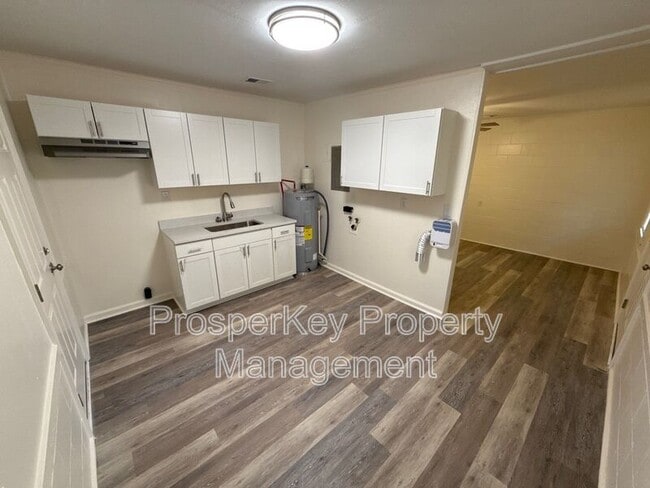 Building Photo - 1436 Brewer Ave