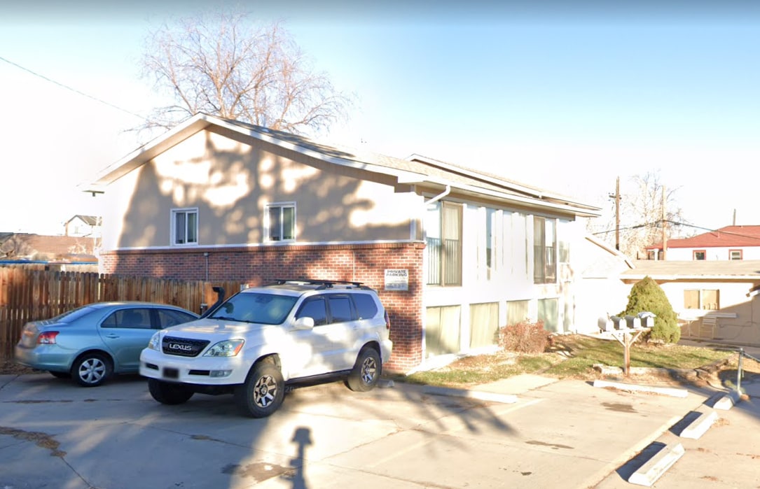 Outside - 1286 Zenobia St