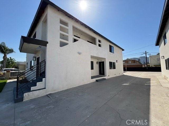Building Photo - 11015 Carson Dr