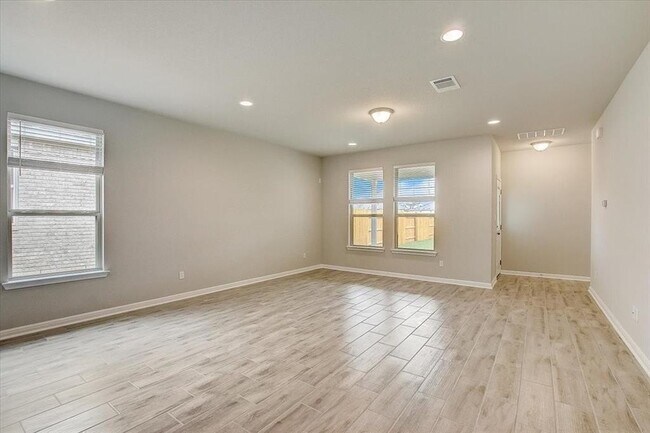 Foto del edificio - 108 Peruvian Ln