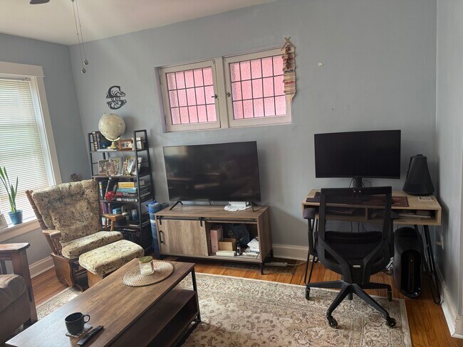 Foto del edificio - 5225 Bancroft Ave