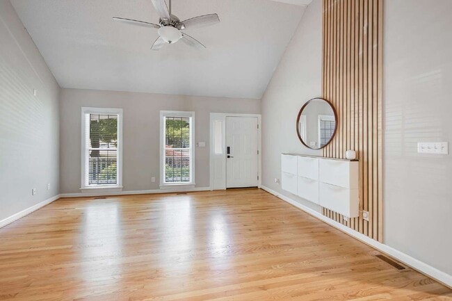 Building Photo - 103 Tarpley Way