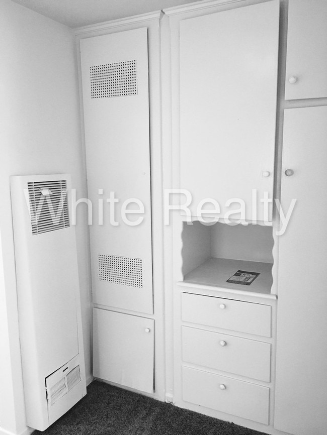 Building Photo - 4758 E Atherton St