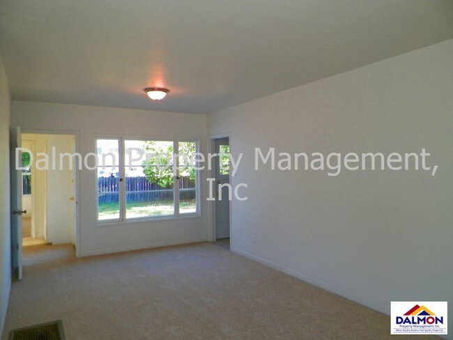 Building Photo - 1124 Mirabella Ave