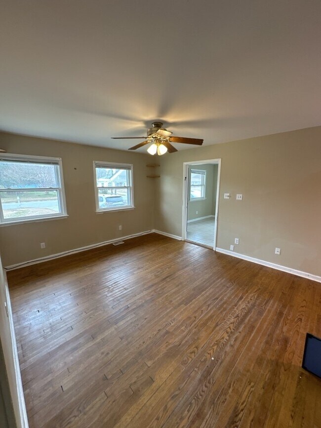 Building Photo - Cozy 3 Bedroom, 2 Bath Home - 114 Cardinal...