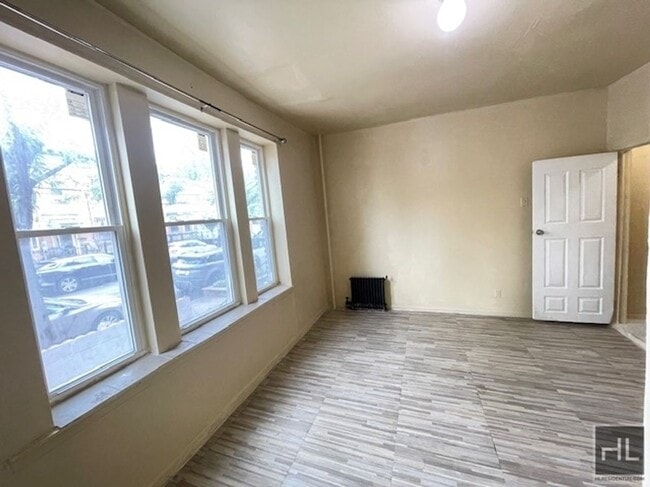 Building Photo - 888 Belmont Ave
