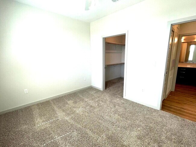 Foto del edificio - 149 Larkspur Park Blvd