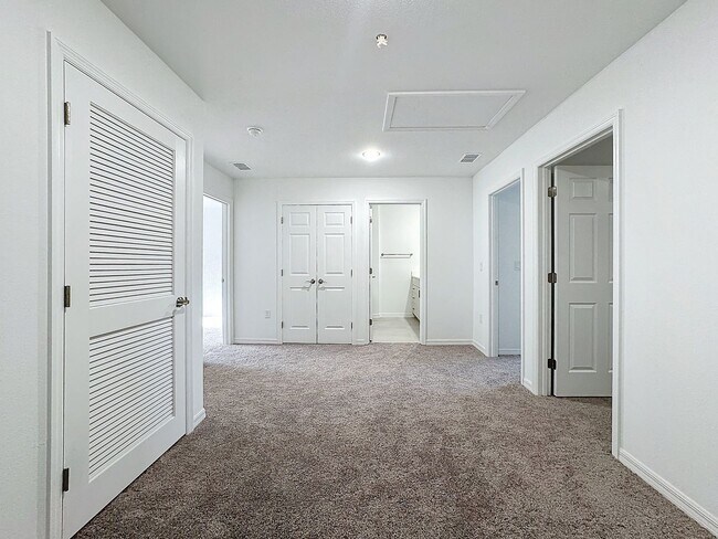 Building Photo - 1781 Barton Towne Cir