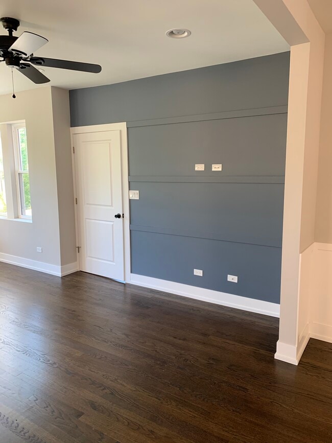 Foto del edificio - 5315 W Montrose Ave