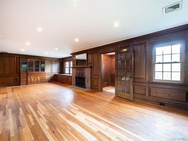 Building Photo - 189 Nassau Ave