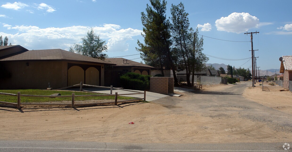 Foto del edificio - 12426 Red Wing Rd