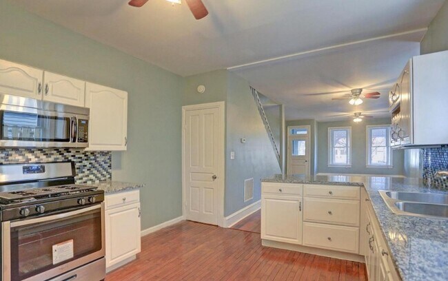 Foto del edificio - Spacious 4 Bedroom, 1 Bath Home in York, Pa!