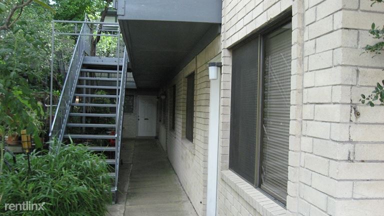 Building Photo - 1410 Blalock Rd