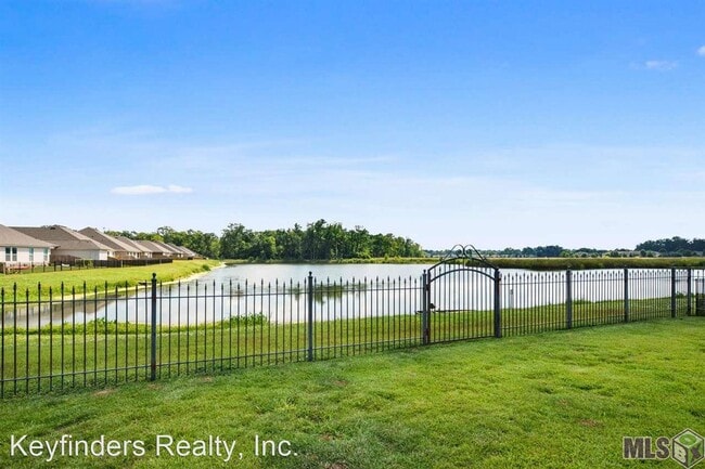 Building Photo - 3 br, 2 bath House - 7731 W Pelican Lakes Ave