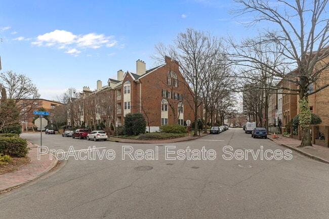 Photo - 300 Yarmouth St Apartment