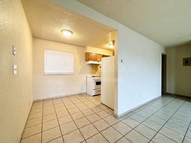 Building Photo - 1104 I St