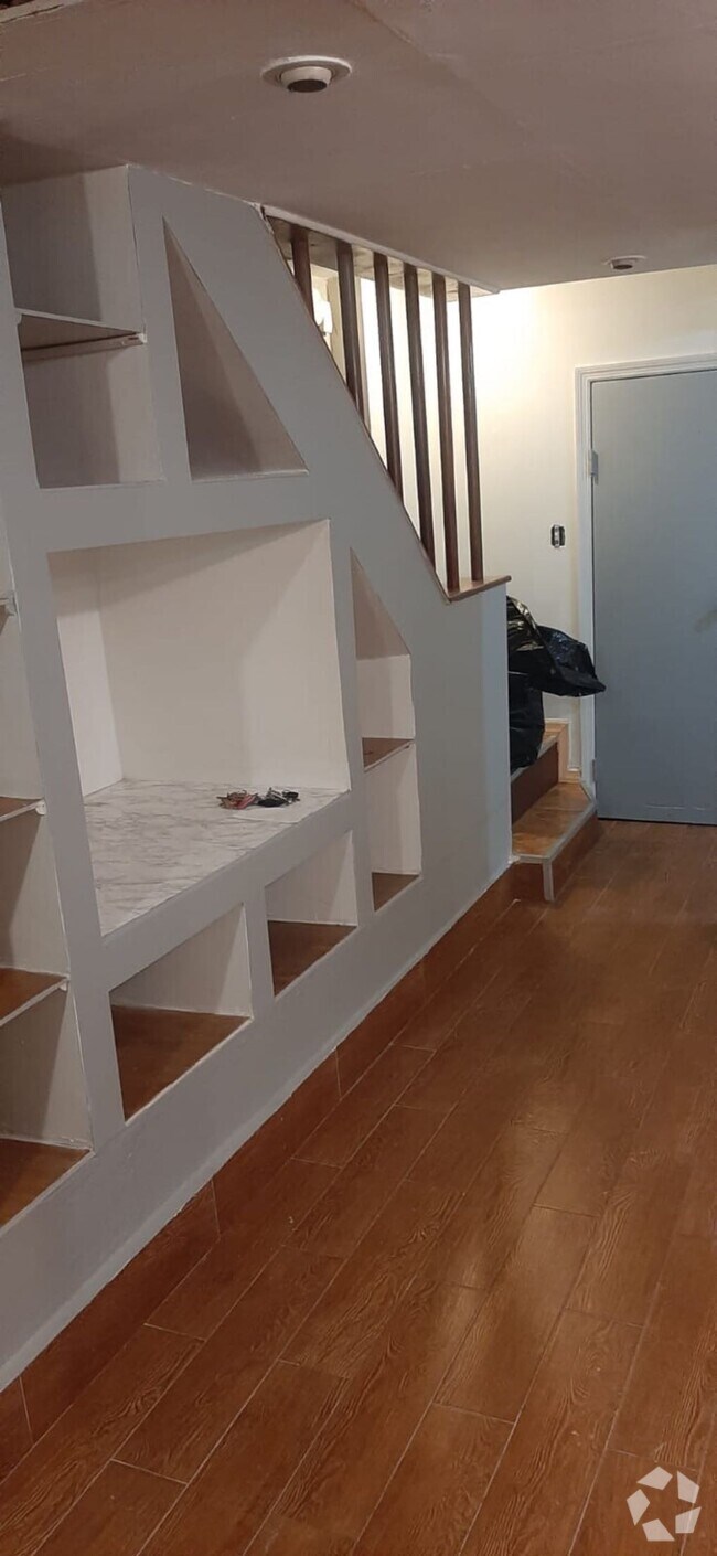 Apartments with MoveIn Specials in College Point, NY 20 Rentals