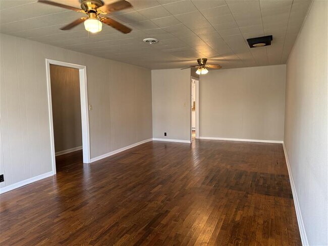 Foto del edificio - 207 SW 7th St