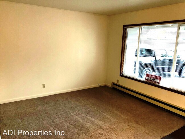 Building Photo - 2 br, 1 bath House - 1139 SE Baseline St. #6