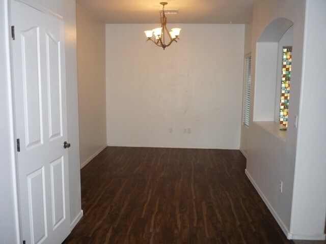 Building Photo - 7626 E Shadybrook Ln