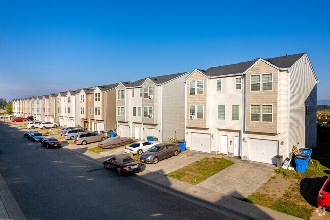 Building Photo - 5706 NE 135th Ave