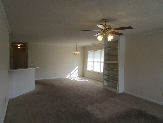Foto del edificio - 345 Wildwood Ave