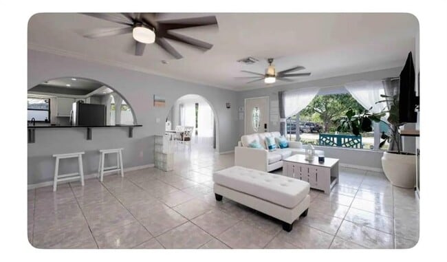 Foto del edificio - 536 NW 43rd St