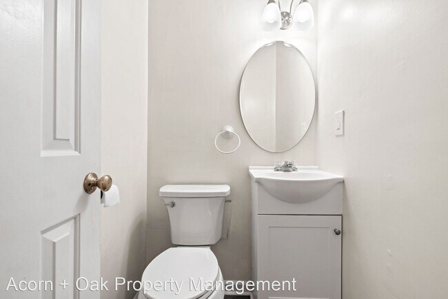 Building Photo - 4 br, 2.5 bath House - 14 Tarawa Terrace U...