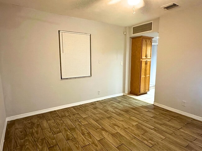 Foto del edificio - 432 NW 15th Ave