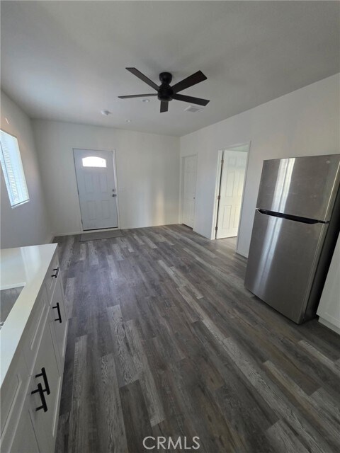 Foto del edificio - 6024 Ensign Ave