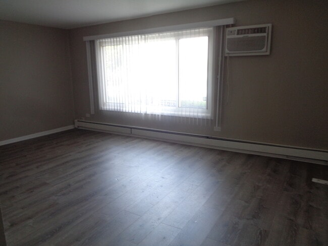 Foto del edificio - 5740 108th St