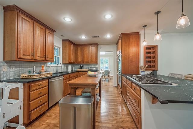 Foto del edificio - 3920 Cobblestone Dr