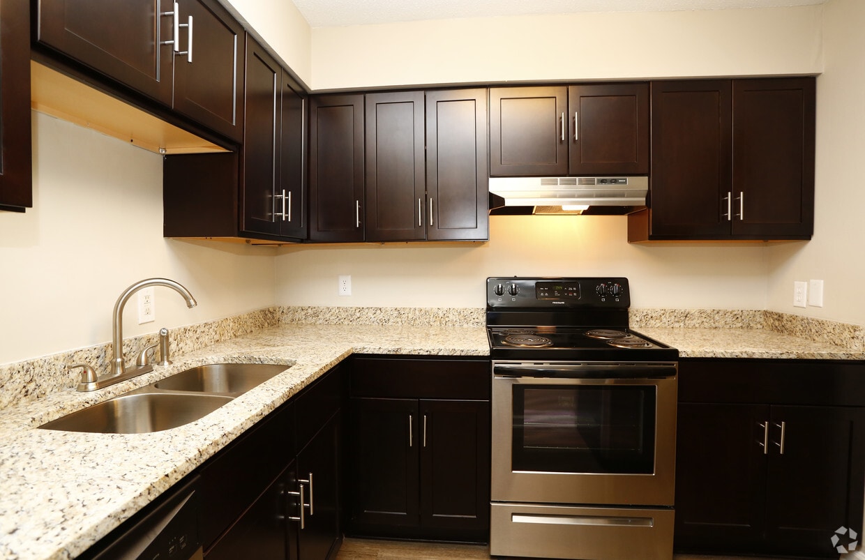 Arbors at Cary (Geneva Park) Apartments in Cary, NC