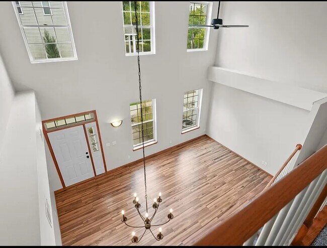 Foto del edificio - 1507 Liberty Cir