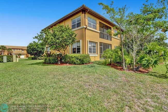 Building Photo - 8246 NW 127th Ln