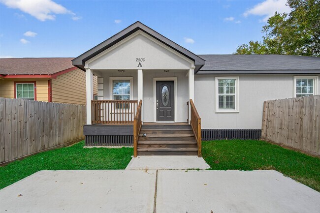 Foto del edificio - 2509 Moreau St