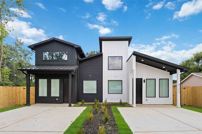 Foto del edificio - 7315 Eisenhower Rd