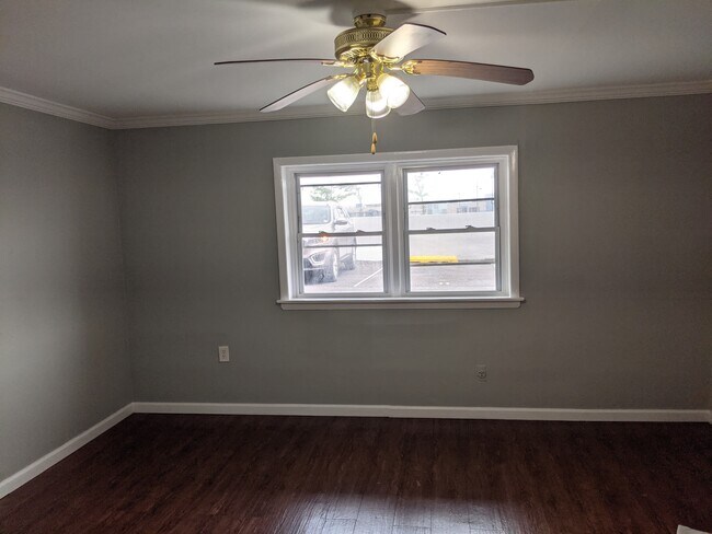 Bedroom - 203 2nd Ave