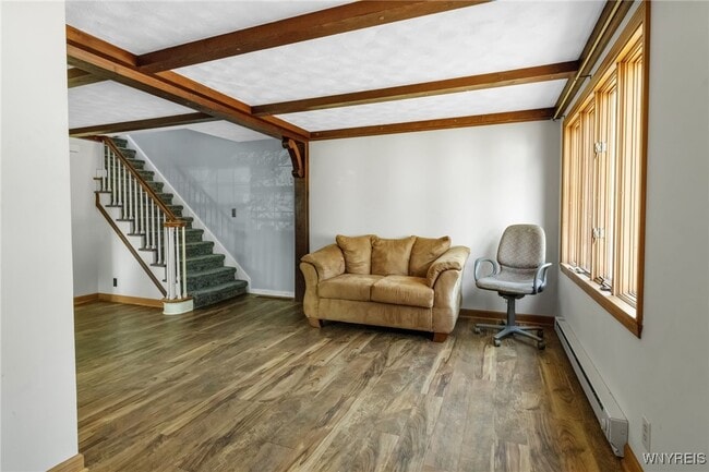 Building Photo - 85 Lake St