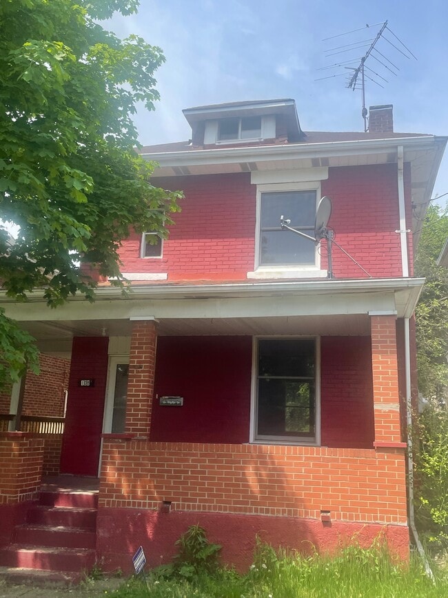 Building Photo - 108 Fulton Pl