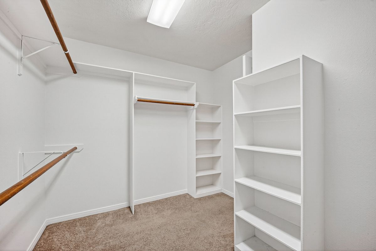 Building Photo - 25007 Ivy Trace Ln